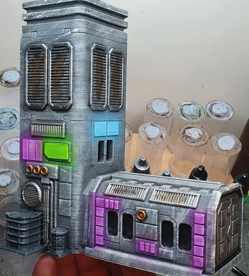Corvusgamester1's tweet photo. The MidRim City Administration Building painted up by nate_zettle on Insta. https://t.co/iEf6DoiuVp #3Dprinting #wargaming #judgedredd #starwarslegion #scifi #infinitythegame #cyberpunk #firefight #necromunda #terrain #tabletopgaming #warhammer40k #realitysedge #stargrave https://t.co/ytshuKdEyl