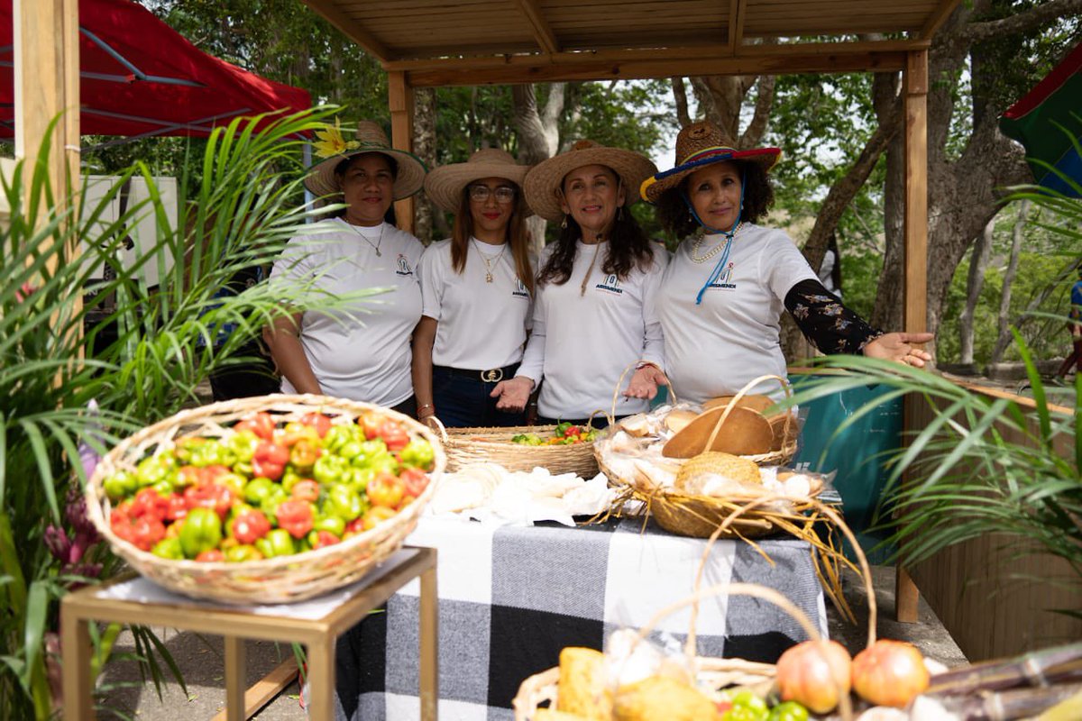 Ministerio de Comunicación e Información tweet media