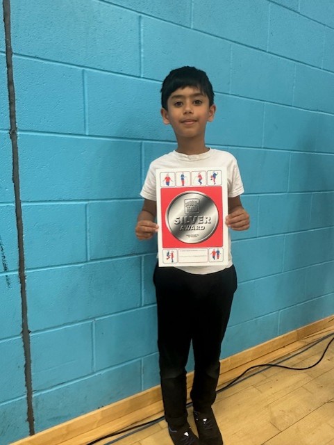 AberfordPrimary's tweet photo. Congratulations to our skipping medal winners. Class 2 thoroughly enjoyed  Thursdays skipping competition at Armley Leisure Centre. https://t.co/dRbvn6NavL