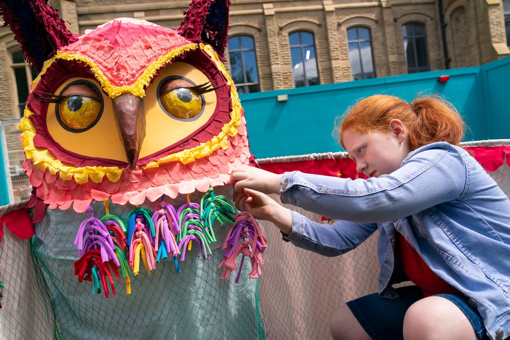 Are you an Oldham based creative?🎨🎭️🎶💃

Want to keep up to date on opportunities available to you including commissions, jobs, funding, industry networking events and more?

Then why not sign up for our monthly Artist's Network Newsletter right here: hla.oldham.gov.uk/get-involved/c…