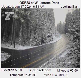 holden_lecroy's tweet image. ❄️Jun-uary? Light dusting of snow this morning at pass level (4000'), should melt out completely this afternoon. 3 inches reported at Mt. Bachelor! By Saturday, near 80° at this exact same spot! #ORwx #Orgeon #snOMG