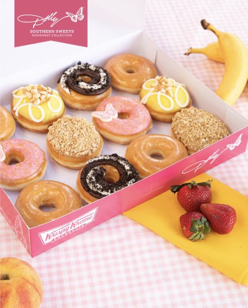 DollyParto6's tweet image. My new @krispykreme Southern Sweets
Doughnut Collection features four delicious doughnuts with a Southern twist: Banana Puddin' Pie, Chocolate Crème Pie, Peachy Keen Cobbler, and the Dolly Dazzler! Which one are you most excited to try?