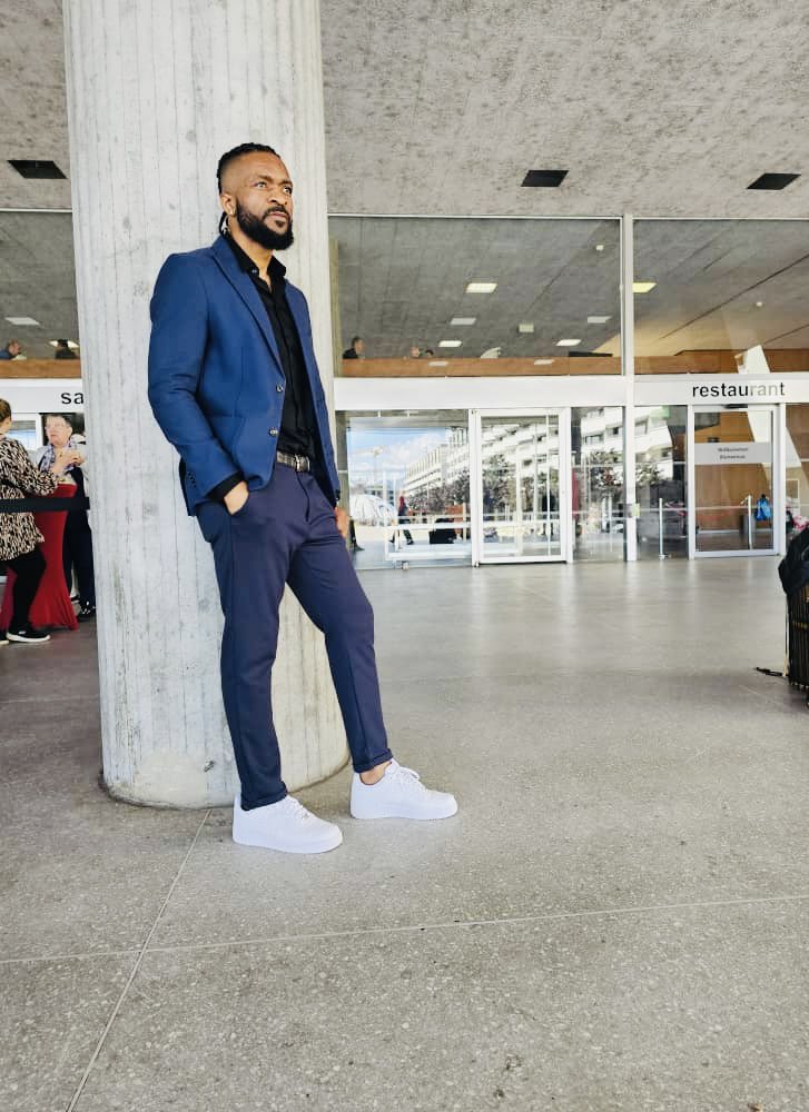 iamjoelegacy's tweet image. For corporate events we look corporate and drink coffee ☕️
Thank you @avcschweiz for reaching out ❤️🙏🏽🙌🏽🎤🎵

#event #joelegacy #music #corporate