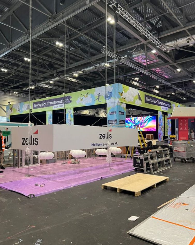 Blue-i theatre tweet media