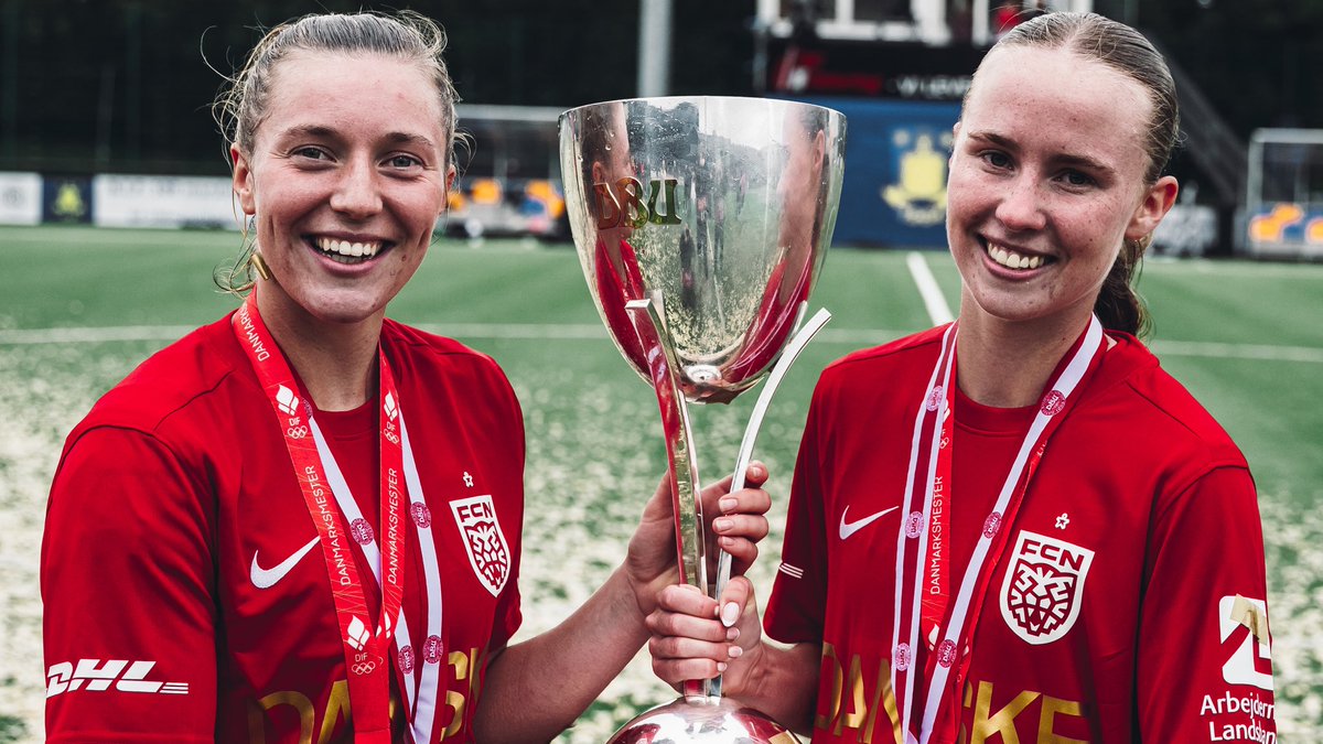 flowsports's tweet photo. Danske Mestre! 🥇 Congratulations on winning the league, Cecilie Larsen, Anna Walter and Karen Linnebjerg 👏🏼

(📸: Tobias Jørgensen, Gonzales Photo Sport) https://t.co/3o4r9U51dJ