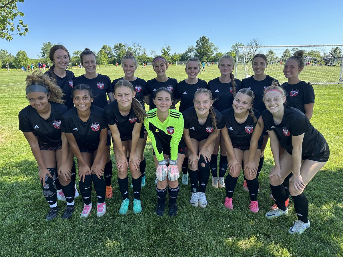 Incredibly proud of this team for their efforts this weekend at the <a href="/USClubSoccer/">US Club Soccer</a> Midwest Regionals. They battled all the way through to the semifinals without their full roster and with a handful of injuries. The future definitely looks bright for #FOSCG08Elite! 👏🏻