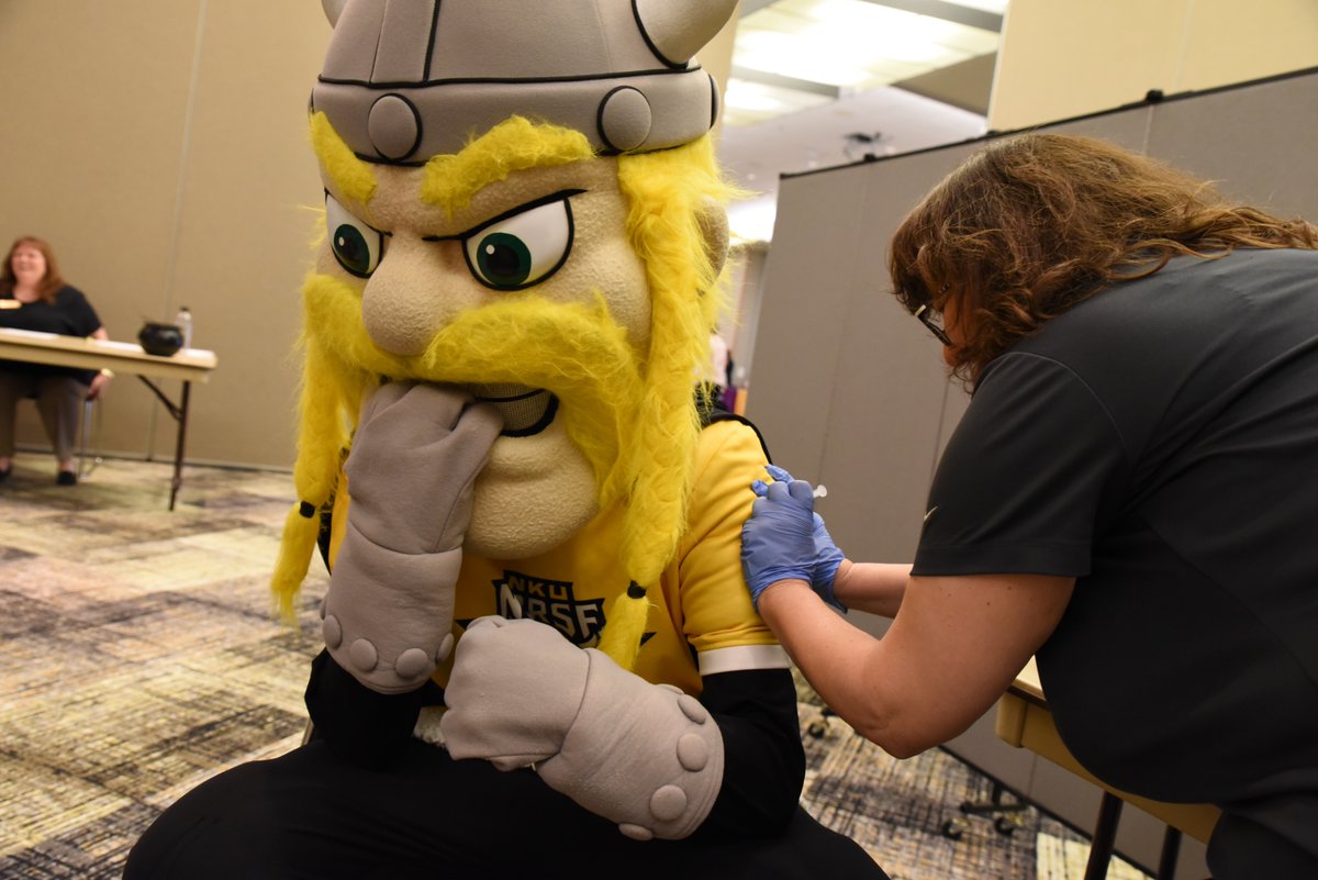 It's National Mascot Day! 💛🖤

Show some love for our very own Victor E. Viking! If you have any memorable moments with him comment below and tag us in any photos you've taken with the best mascot in the world!

#NorseUp #NationalMascotDay