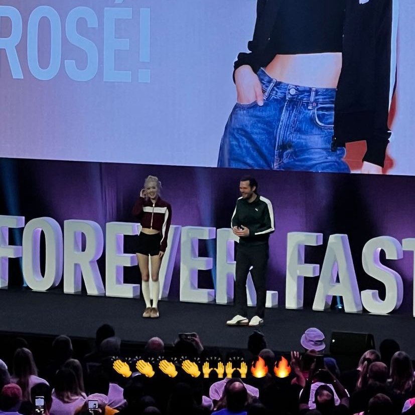 ROSÉ IN GERMANY!!
CEO of PUMA: “I’m very excited to embark on a new journey with #
ROSÉ, who has an incredible influence across the areas of music, fashion, and culture and is inspiring the world…..” 

ROSÉ FOR PUMA #PUMAxROSÉ
#ROSÉ #로제