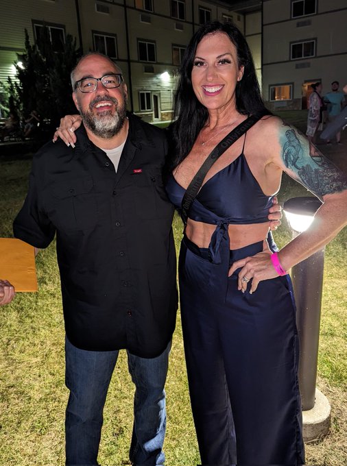 Such a great Friday night.😂  We took a road trip to Osceola Iowa to see the @bobandtom Comedy tour. I<a href="/tag/tallgirlproblems"class="tags"><span>#tallgirlproblems</span></a>