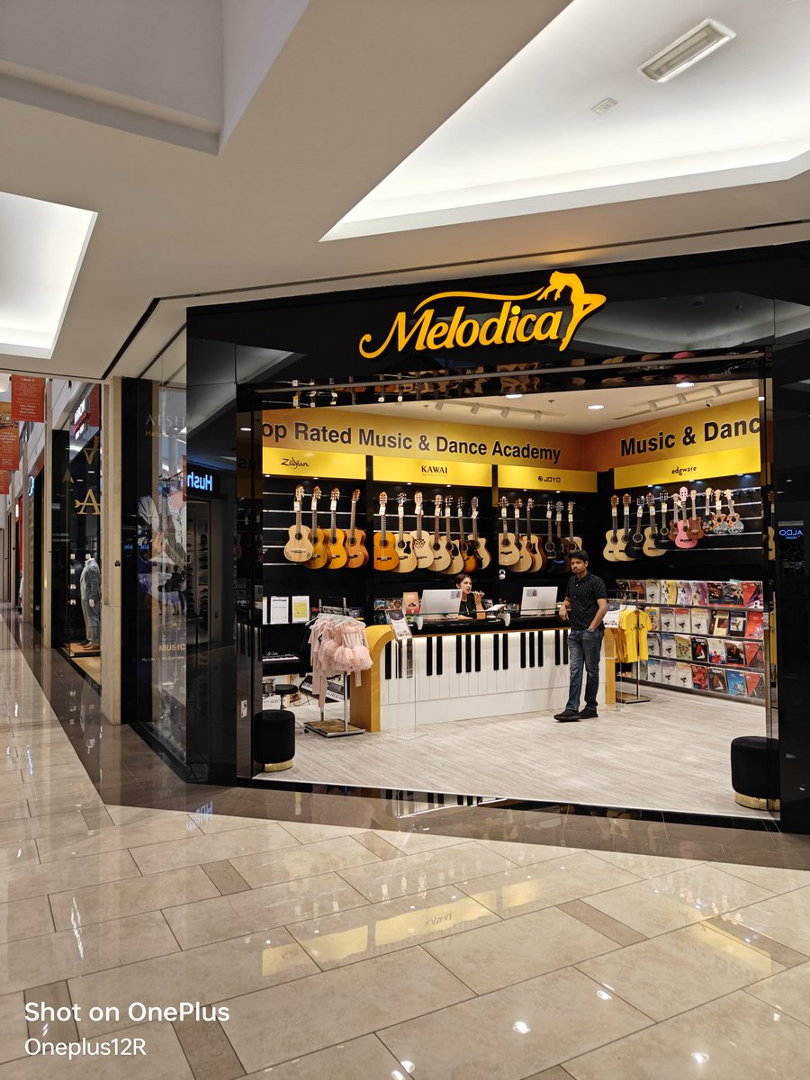 KaroulSahil's tweet image. Oneplus 12R vs Motorola Edge 50 Ultra Camera Comparison, which one is better? 
#MotoralaEdge50Ultra #Oneplus12R