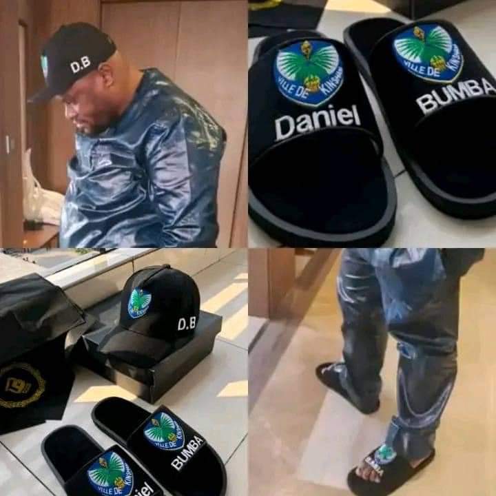 YvesBuya1's tweet image. #RDC: Les frasques inédits d’un gouverneur atypique écrivait Mike MUKEBAYI en 2013! Nous y revoilà ! 
D’abord il accorde une audience avec pompe à Mzee KINDUNGU au lendemain de son élection comme Gouverneur.

Ensuite il pond un communiqué sur les MABANGAS (entendez par là…