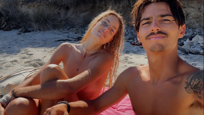 Went hiking, found a secret beach 🤫 https://t.co/DOxDTHG0TJ