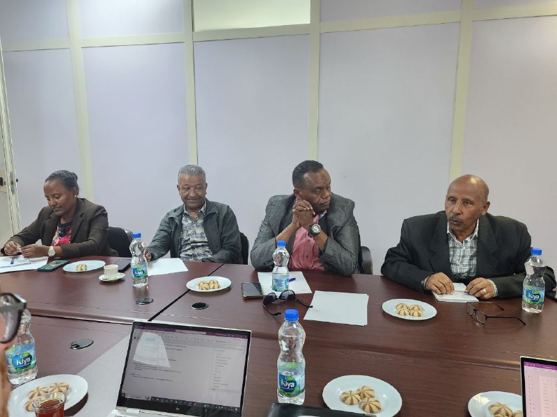 EHoALabourMig's tweet image. The @FCDOGovUK representatives met with the #CEEA management to discuss their role in supporting returning migrants and fostering a strong employer voice in labour relations. The discussion included Skills Development, Advocacy, and Social Dialogue.