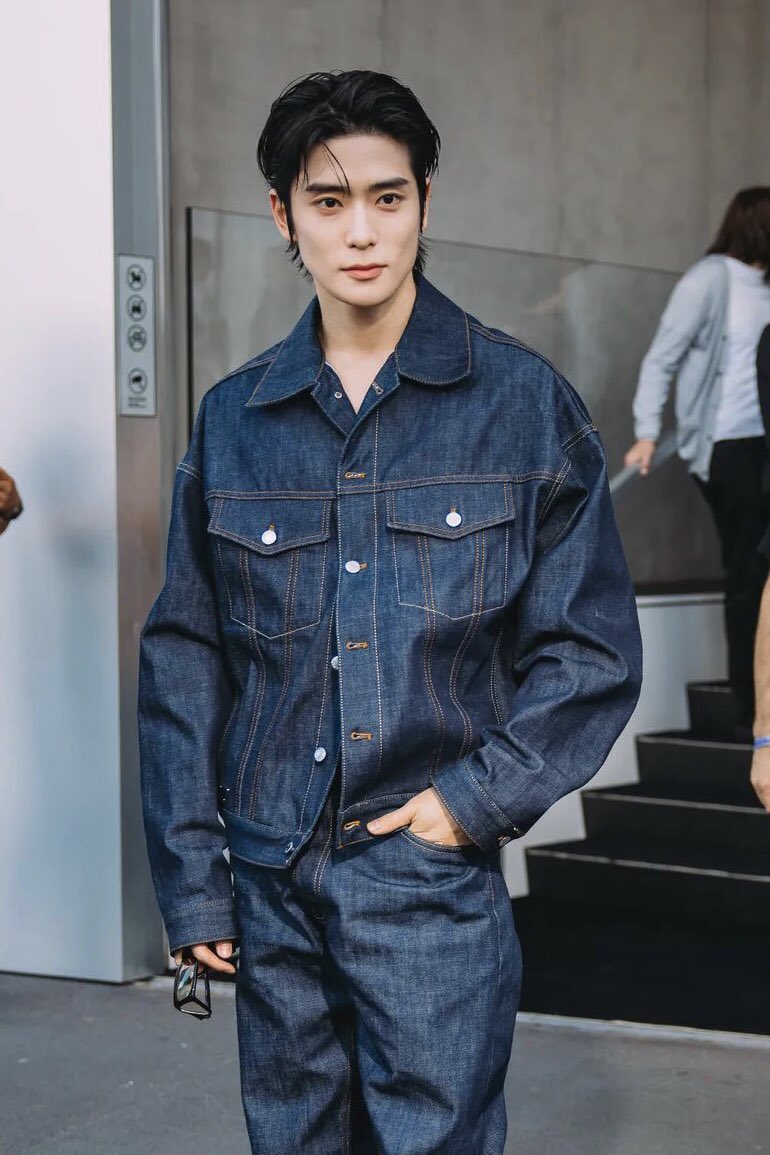 jaeyongenjoyer's tweet photo. BEST GBA OF PRADA AND LOEWE 🫶🏻 https://t.co/z1zPP3a1V2