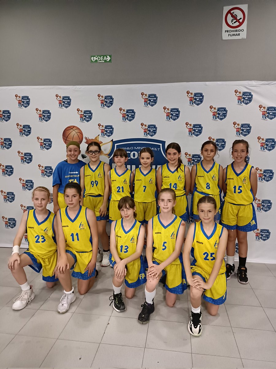 Que bien lo pasaron ayer nuestras benjamines 2014 en la #CopaPulevaTido 💛💙

Gran cierre a una temporada espectacular 🏀⛹🏽‍♀️