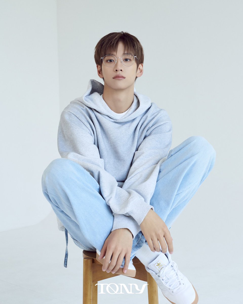 TonyYu_Official's tweet image. [Profile Photo #1]

Hello world, it's '𝑻𝒐𝒏𝒚'

 #토니 #Tony