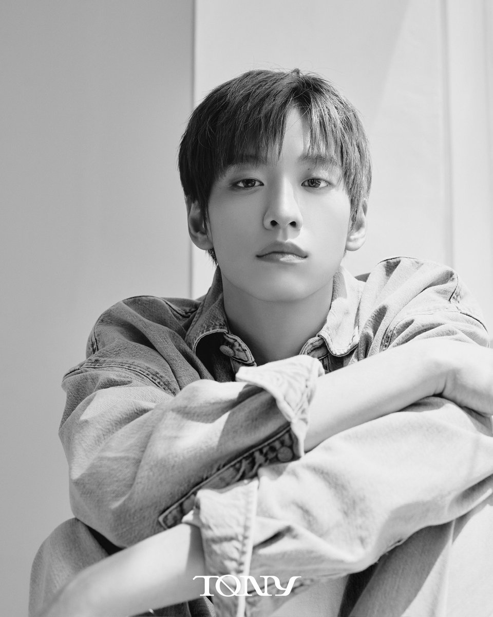 TonyYu_Official's tweet image. [Profile Photo #1]

Hello world, it's '𝑻𝒐𝒏𝒚'

 #토니 #Tony