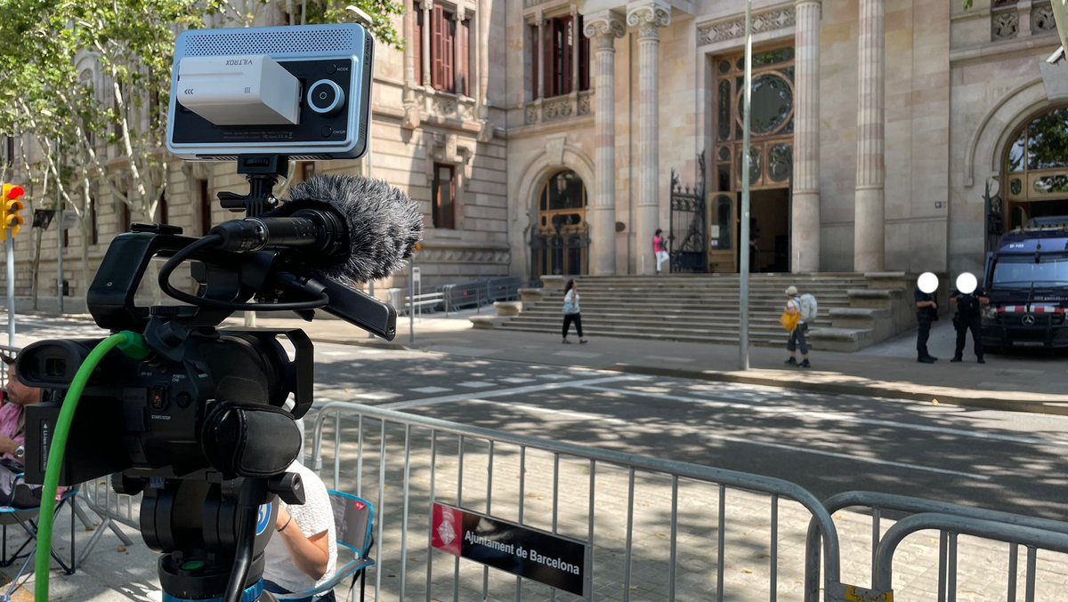 Adrián Sánchez Berger (@sanchezberger) on Twitter photo 📡 Cobertura en directo para <a href="/MananerosTVE/">Mañaneros 360</a> con <a href="/gr_angela/">Ángela García Romero</a> desde la Audiencia Provincial de Barcelona donde se celebra el juicio a Brian, el "brutal" violador de Igualada que atacó a una joven de 16 años la madrugada del 1 de noviembre de 2021. Se enfrenta a 45 años de cárcel. 📡 Cobertura en directo para <a href="/MananerosTVE/">Mañaneros 360</a> con <a href="/gr_angela/">Ángela García Romero</a> desde la Audiencia Provincial de Barcelona donde se celebra el juicio a Brian, el "brutal" violador de Igualada que atacó a una joven de 16 años la madrugada del 1 de noviembre de 2021. Se enfrenta a 45 años de cárcel.