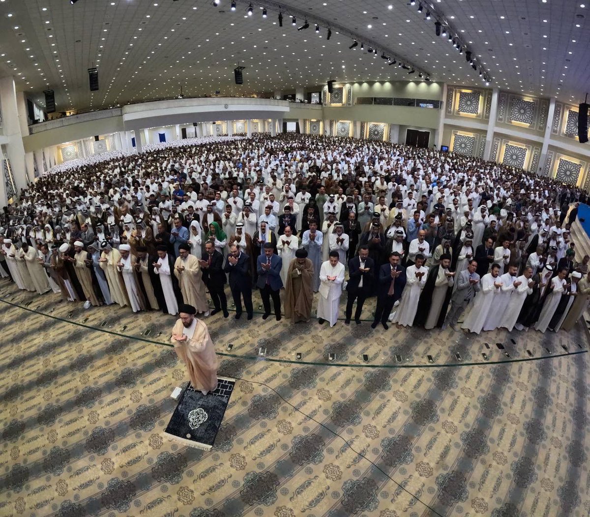 #صلاة_العيد_بإمامة_الحكيم
🇮🇶