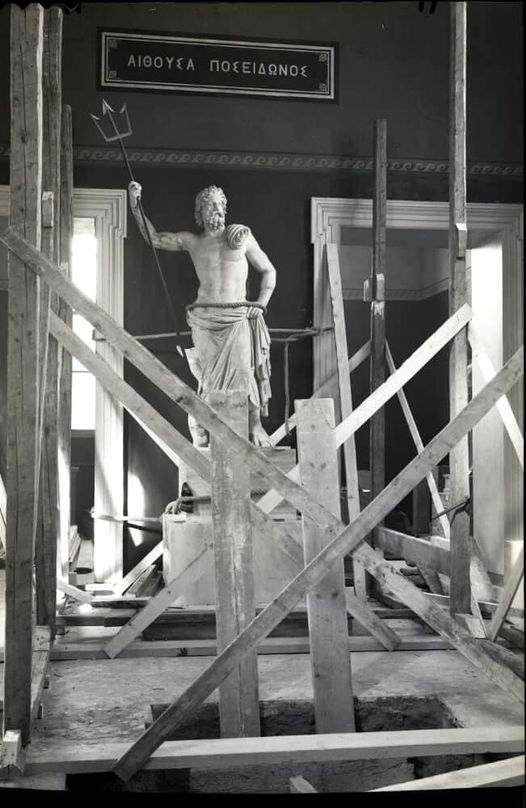 The marble statue of Poseidon 125-100 BC. from Milos, to the National Archaeological Museum shortly before its hiding during WWII.
National Archaeological Museum 1940-41