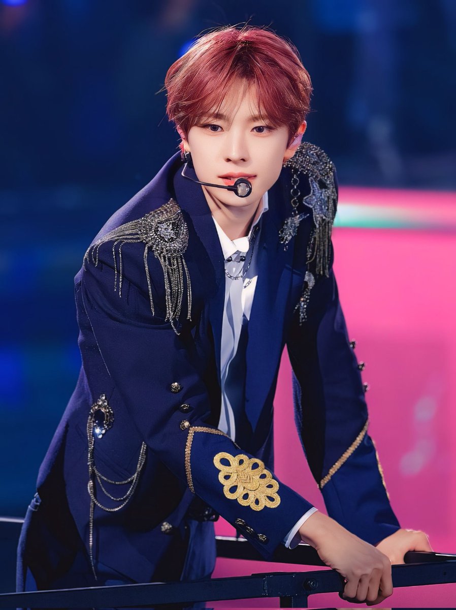 진짜슴콘유우시는뭘까... 하루동안잠깐신이된거같음 기합많이넣고