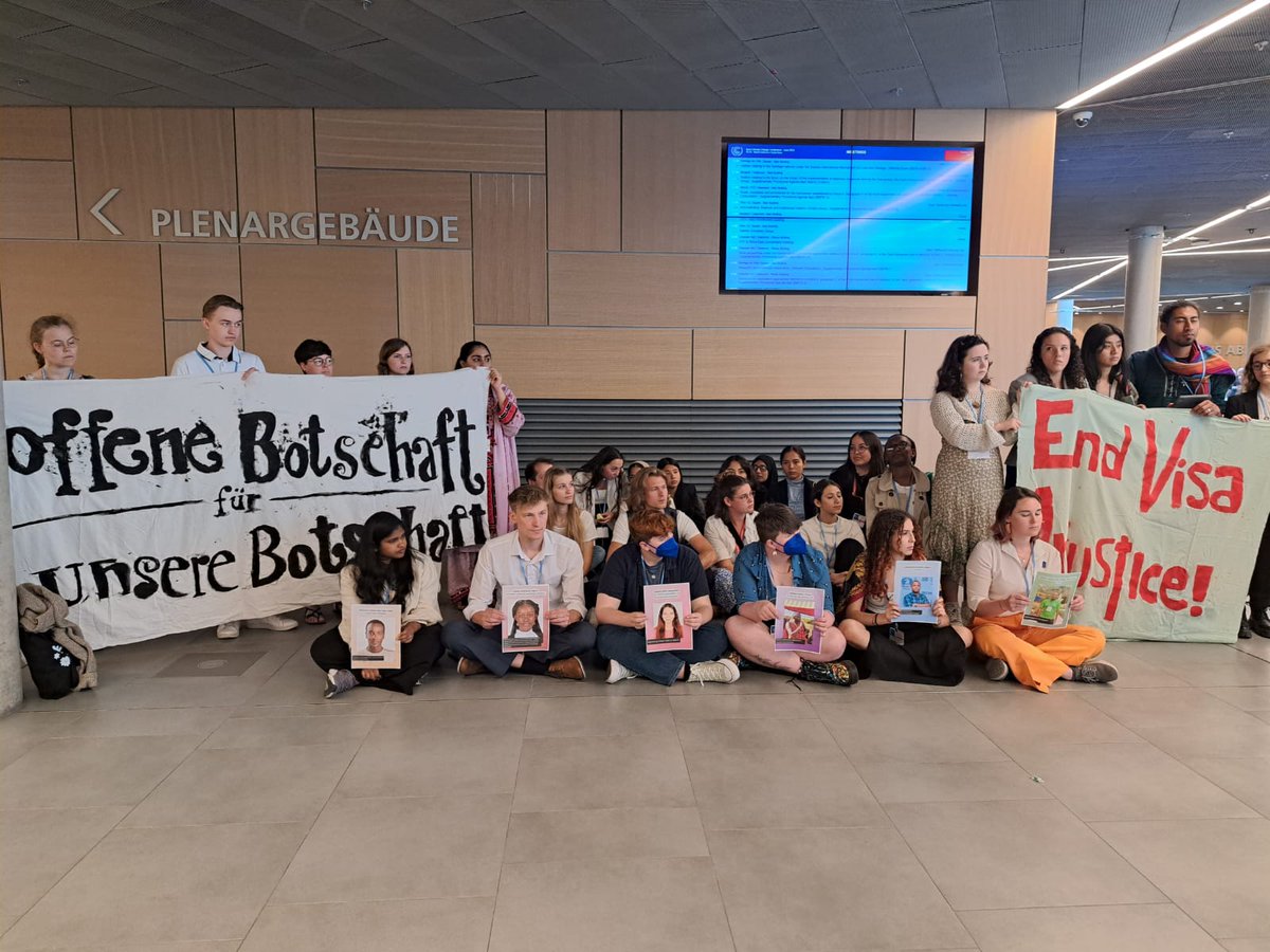 As hosts of the <a href="/UNFCCC/">UN Climate Change</a>, Germany must lead by example. Ensuring every delegate can
attend without delays or added costs is essential for fair #ClimateNegotiations #SB60.
<a href="/UNFCCC/">UN Climate Change</a>
<a href="/AuswaertigesAmt/">Auswärtiges Amt</a> <a href="/GermanyDiplo/">GermanForeignOffice</a> <a href="/Wings2fly_CBO/">Wings to Fly Initiative - CBO</a> <a href="/LossDamageYouth/">Loss and Damage Youth Coalition</a>