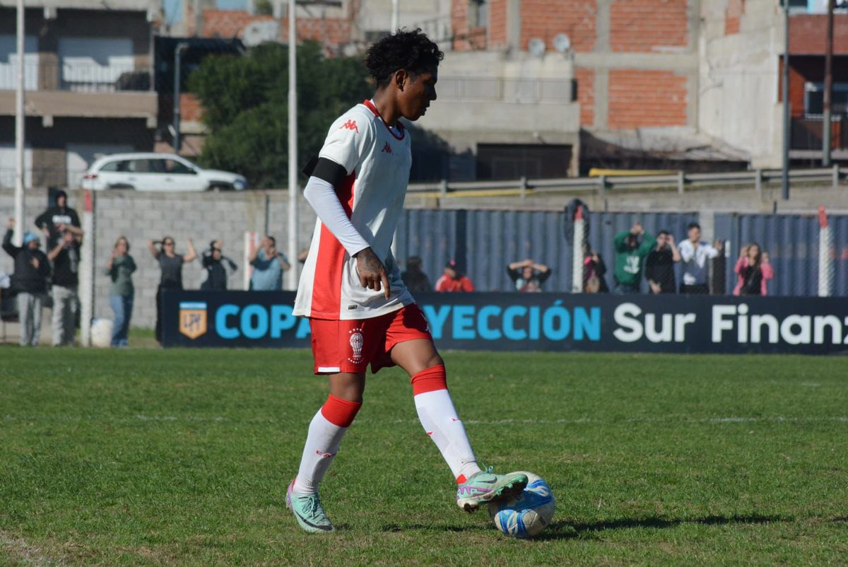 Amado hijo ,hoy empieza un nuevo reto en reserva ,desearte el mayor de los éxitos y bendiciones 🙏🏾🙌🏾
Te amo ❤️ 
Vamos con todo mi Iarley 💪🏾👊🏾⚽️