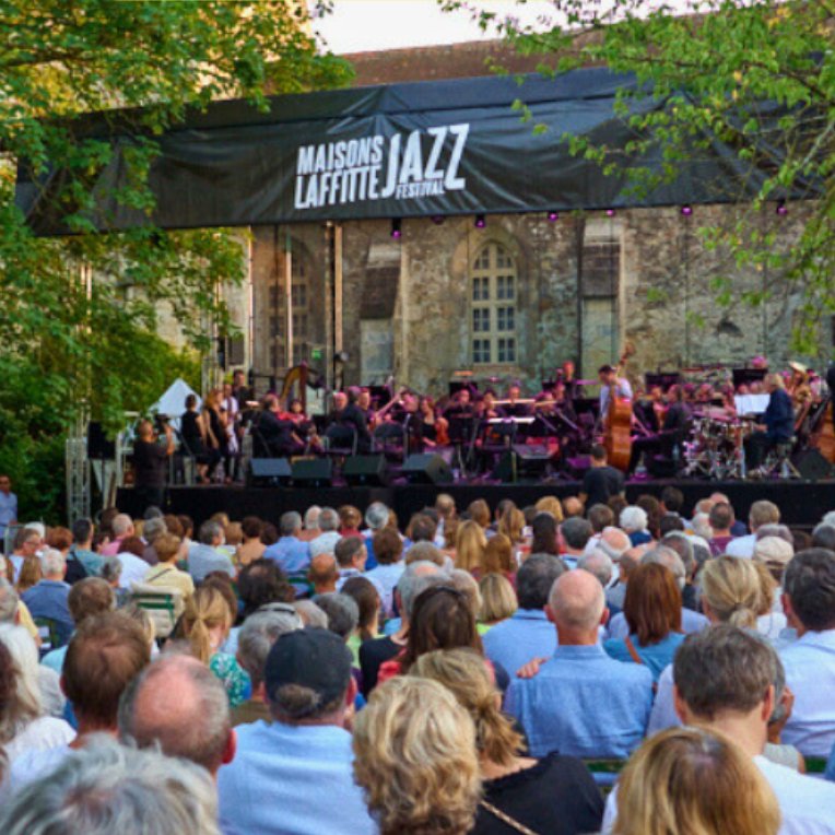 Un monument en chanson 🎶 
Le <a href="/MLJazzFestival/">Maisons-Laffitte Jazz Festival</a> revient au château de #Maisons ! Profitez de concerts de jazz dans un cadre idyllique.🧑‍🎤
Découvrez la programmation : chateau-maisons.fr/agenda/maisons… 
#MLJF #SceneFrancaise