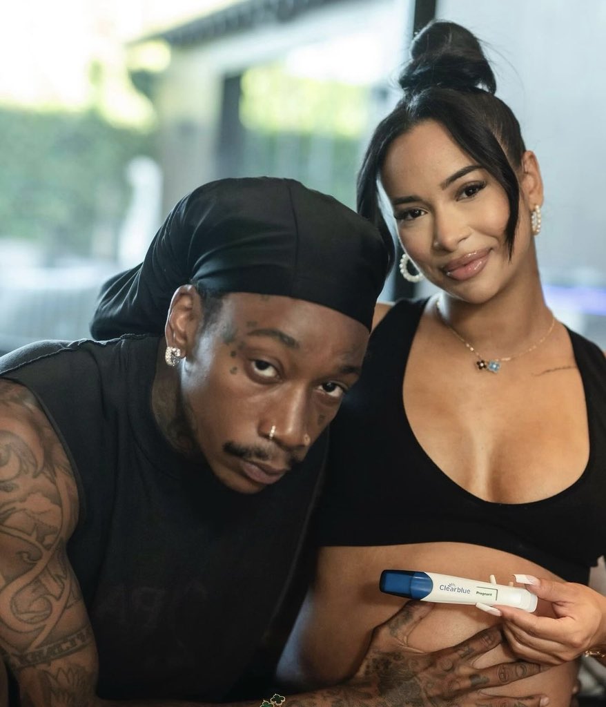 WORLDSTAR's tweet photo. Wiz Khalifa and his girlfriend are expecting a baby girl! 🎀 Congrats @wizkhalifa https://t.co/VqFKKLTf9h
