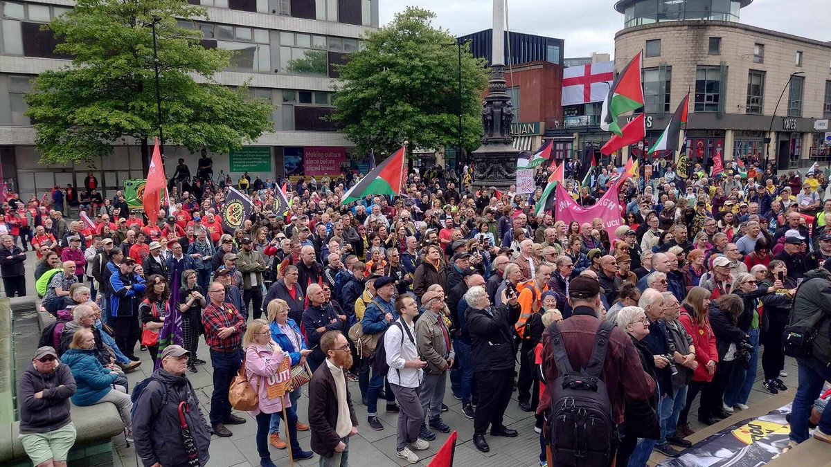 UCU UOY is telling our UEB they are wrong (@ucuyork) on Twitter photo UoY UCU was proud to join <a href="/orgreavejustice/">Orgreave Justice</a> at their annual rally in Sheffield this weekend to demand a public enquiry into the violent policing of striking miners during the 1984-5 strike. UoY UCU was proud to join <a href="/orgreavejustice/">Orgreave Justice</a> at their annual rally in Sheffield this weekend to demand a public enquiry into the violent policing of striking miners during the 1984-5 strike.