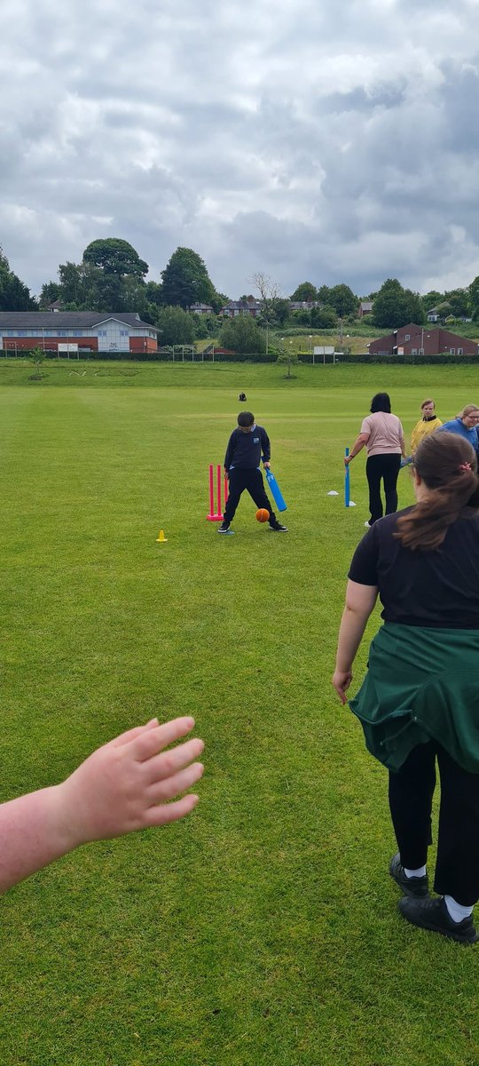 Ches_Super1s's tweet photo. It's fantastic to have 8 schools @NorthwichCC1826 for our @LordsTaverners soft ball festival today. #bowlit #catchit #whackit. Thank you to Northwich for hosting us. @ECB_cricket @ccbschools https://t.co/ZhojnAwbSK