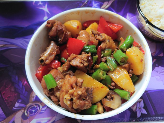 烧鸡！🥵 https://t.co/8GNgOUGm47