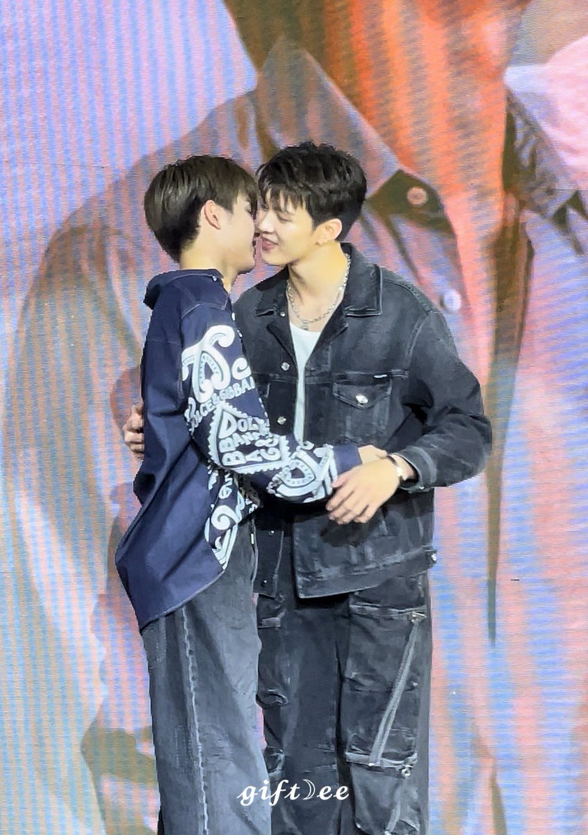 gift__lee's tweet photo. มีนทำดีๆดิ้😭 https://t.co/vcMpVwQ28w