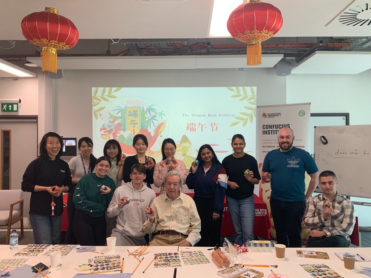 The two workshops held last week were very interesting. We folded paper zongzi, painted eggs, and made egg holders. We had a lot of fun. I hope there will be more events like this.
#dragonboatfestival
#ricedumplings