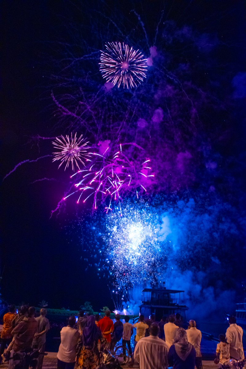 gemanafushi's tweet photo. Eid Firework 🎆
With compliments from Gemanafushi Dhaairaa MP Asadhu. Thank you MP Asadhu 🙏🏻 https://t.co/jq5YC6qgqB
