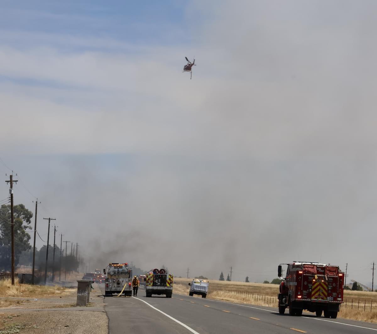 MetroAirOps's tweet photo. Some more Copter1 Pics from the Excelsior Fire on Sunday in Sacramento County.📸by Patrick Stanley https://t.co/QyiD91RGSb