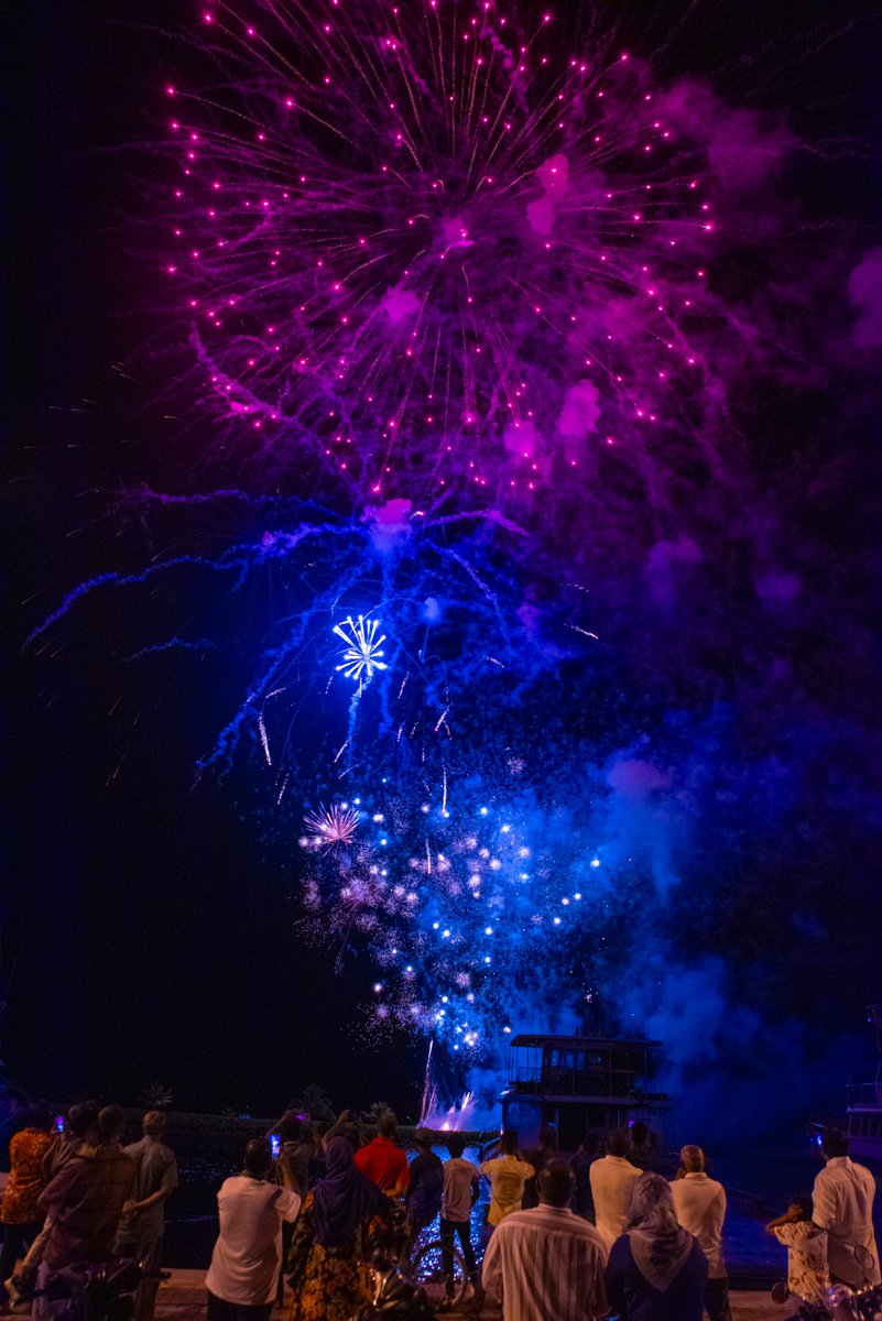 gemanafushi's tweet photo. Eid Firework 🎆
With compliments from Gemanafushi Dhaairaa MP Asadhu. Thank you MP Asadhu 🙏🏻 https://t.co/jq5YC6qgqB