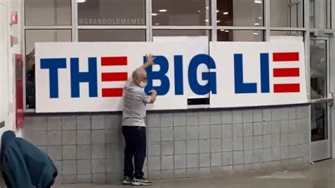 Rolle2Toaste2's tweet image. Nothing says “we know what you did last time &amp;amp; we’ll be DAMNED if you do it again” quite like @charliekirk11🔥 &amp;amp; @TPUSA booking the #TCFCenter in Detroit to host @RealAlexJones, @realDonaldTrump, @RepMattGaetz &amp;amp; freedom-loving patriots from all over! #StopTheSteal #2Big2Rig #MAGA