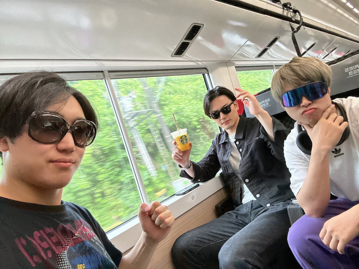 _ToToT_'s tweet photo. マレーシアから無事帰還し、溶けるように寝ていました🫠
また落ち着いたらブログ更新します📄५✍🏻

隊長も一先ずお疲れ様でした！
また次の闘いへ🔥 https://t.co/Ib3b5hEIY3