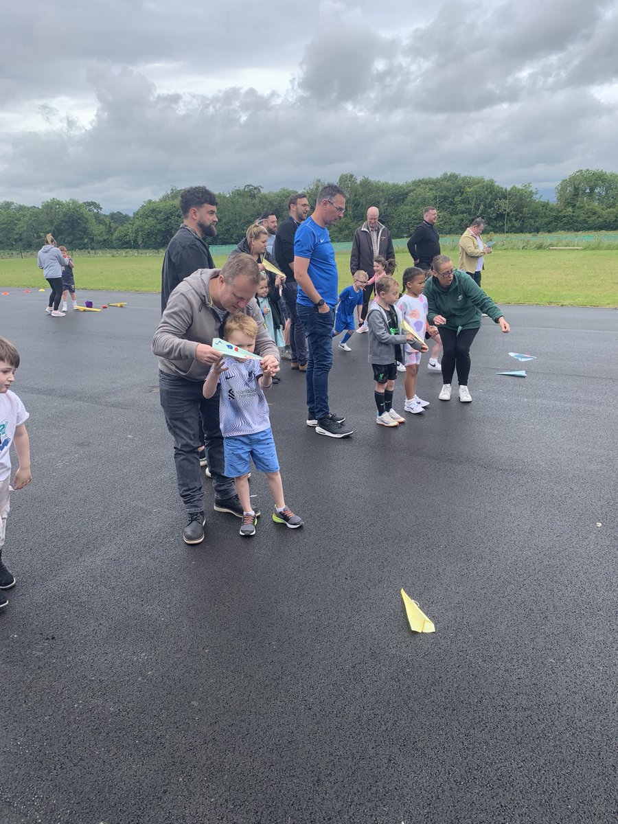 ribbweb's tweet photo. What an amazing Father's Day breakfast! We enjoyed a delightful morning filled with delicious croissants and pain au chocolat. There was an epic paper aeroplane flying competition that had everyone soaring with laughter! #FathersDay #SchoolEvents #MakingMemories #BreakfastFun https://t.co/waPDo4L9t8