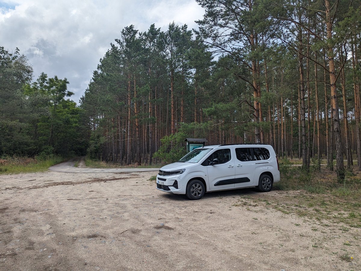 Puppelzzz's tweet photo. #opel #combo #roadtrip #lausitz #sachsen #germany #boxberg #wald #forest #view #panorama #photography https://t.co/eq15fZkGyO