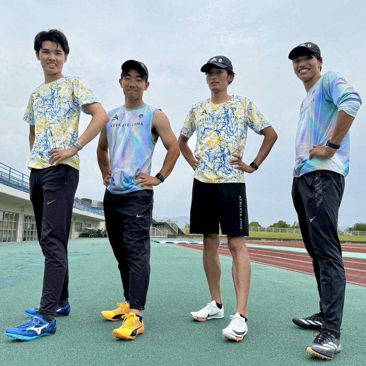 dangomu444's tweet photo. そしてみんな新作スパイクも✌️

スパイクもキャップもウェアも
遠征費もサプリメントもジム代も全て会社のサポート！！

午前は練習、午後はスクール
1日中陸上競技場！

陸上漬けの会社！！入社してください！！ https://t.co/fmhg4ObPey