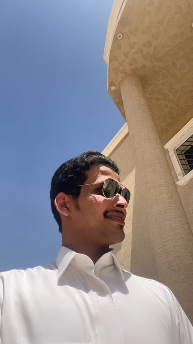 نفوسنا تحتفظ لوجيهنا بالماء ،
ووجيهنا مالحه ما هيب مملوحه