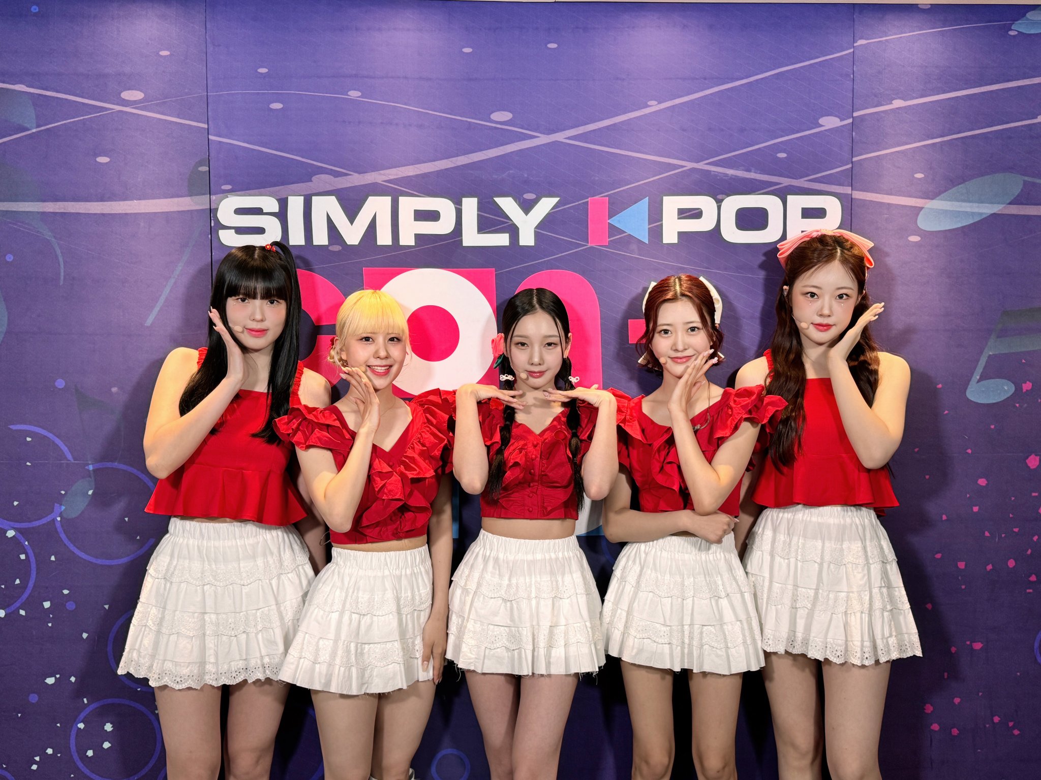 GQRVyIkaMAAYP-r?format=jpg&name=large