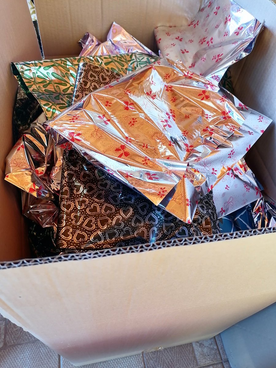 çocuklarımızın hediyelerini paketliyoruz😇🥰 <a href="/6SIFIR2dernegi/">6SIFIR2 Çocuk Hakları ve Afet Mücadele Derneği</a> <a href="/mumtazgovce/">Mümtaz Gövce</a>