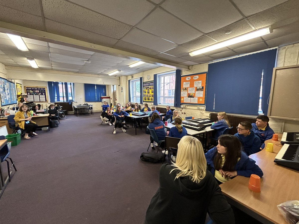Aber_Transition's tweet photo. Subject taster day has started well with students participating in Active Wellbeing, Food Tech, Music and Maths #year6transition https://t.co/DvivviOlqT