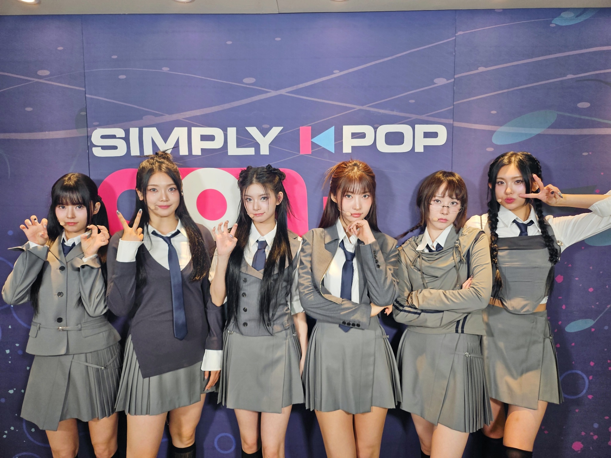 GQRWt_ZasAAtnC7?format=jpg&name=large