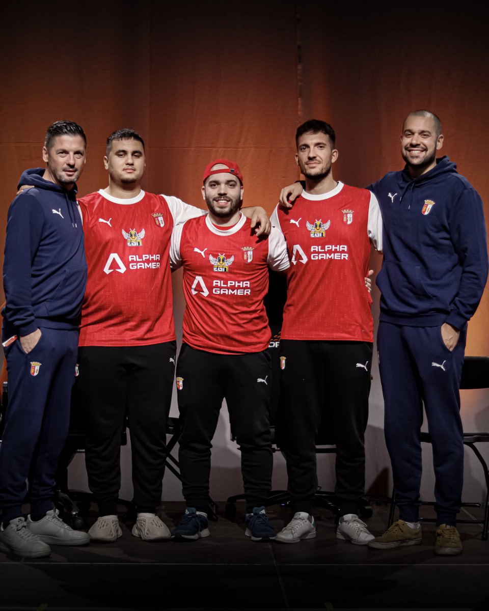 Três dias de competição, 512 atletas e um Gverreiro no Top 3️⃣2️⃣ Mundial! ☝️

Depois da enriquecedora presença na DreamHack 🎮, a comitiva do SC Braga/EGN despede-se hoje da Suécia! 🇸🇪

#PorMais