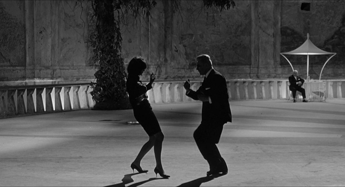 TheCinesthetic's tweet photo. 8½ (1963) dir. federico fellini https://t.co/A9wdByngoO