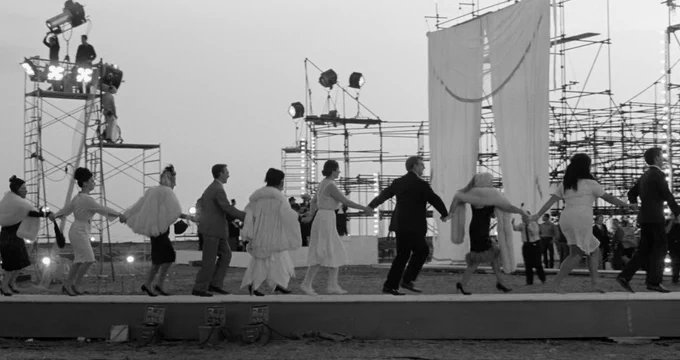 TheCinesthetic's tweet photo. 8½ (1963) dir. federico fellini https://t.co/A9wdByngoO